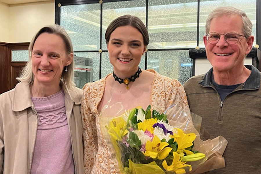Isabella Jensen &rsquo;24 with Biology Prof. Jennifer Powell and Biology Prof. Steve James