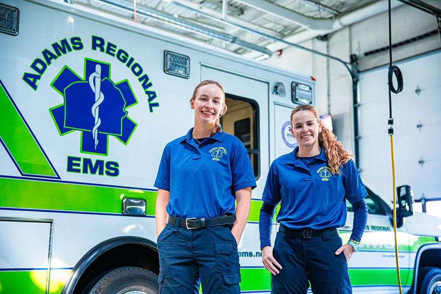 Anne Harrower &rsquo;25 and Mackenzie Szlosek &rsquo;25